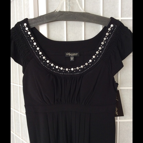 SIGNATURE by Sangria little black dress - Picture 2 of 6